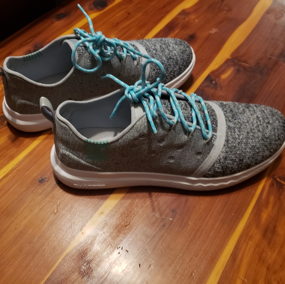 Under Armour 24/7 low running shoes